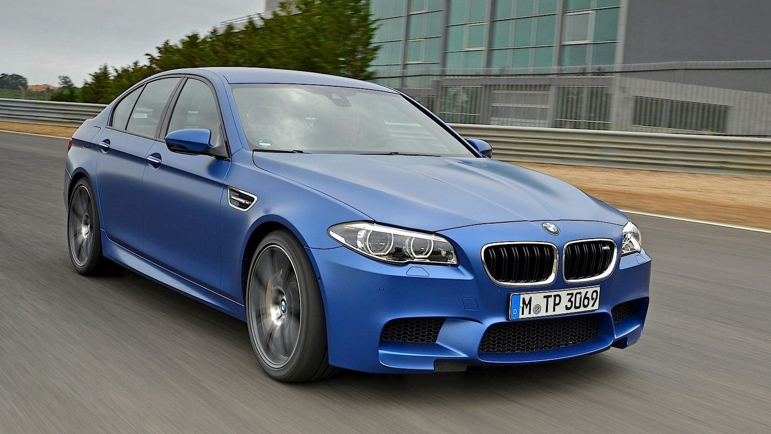 BMW M5 F10